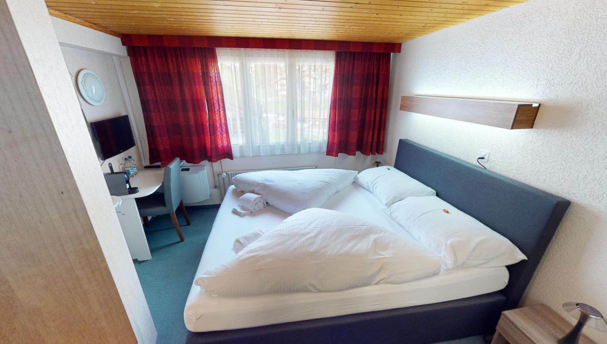 Boutique Hotel & Restaurant Baeren Ringgenberg Bagian luar foto