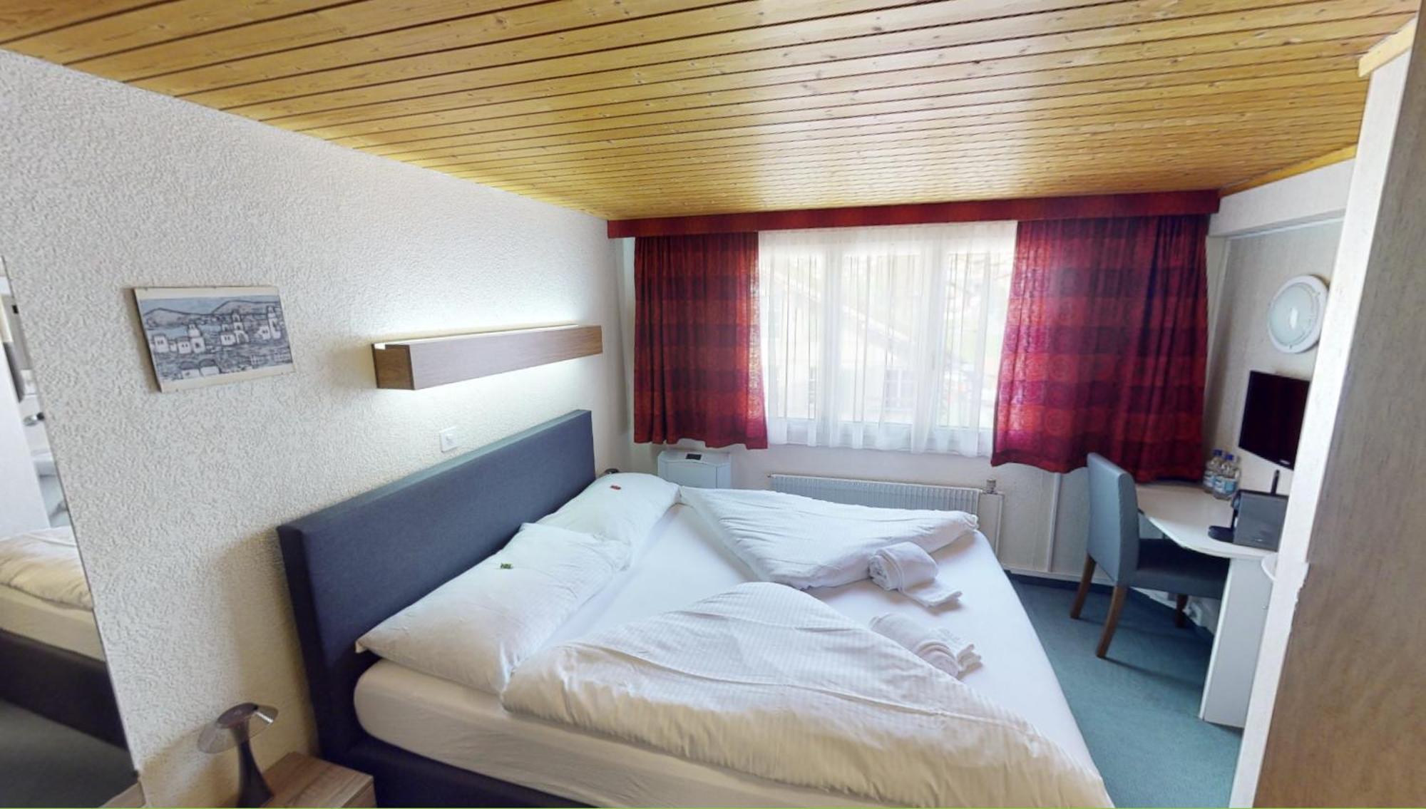 Boutique Hotel & Restaurant Baeren Ringgenberg Bagian luar foto